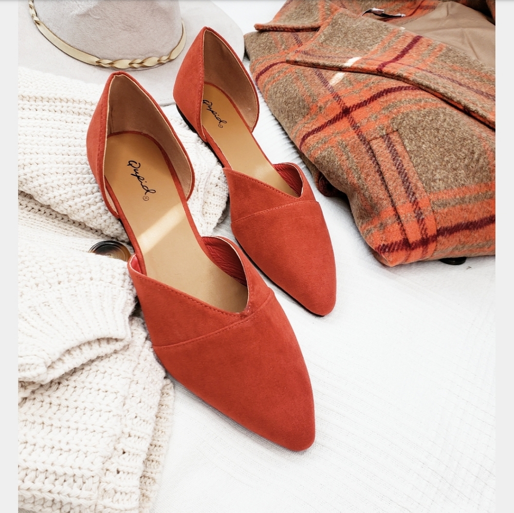 🚨END OF SUMMER SALE// Brick Red Flat - Picture 2 of 8